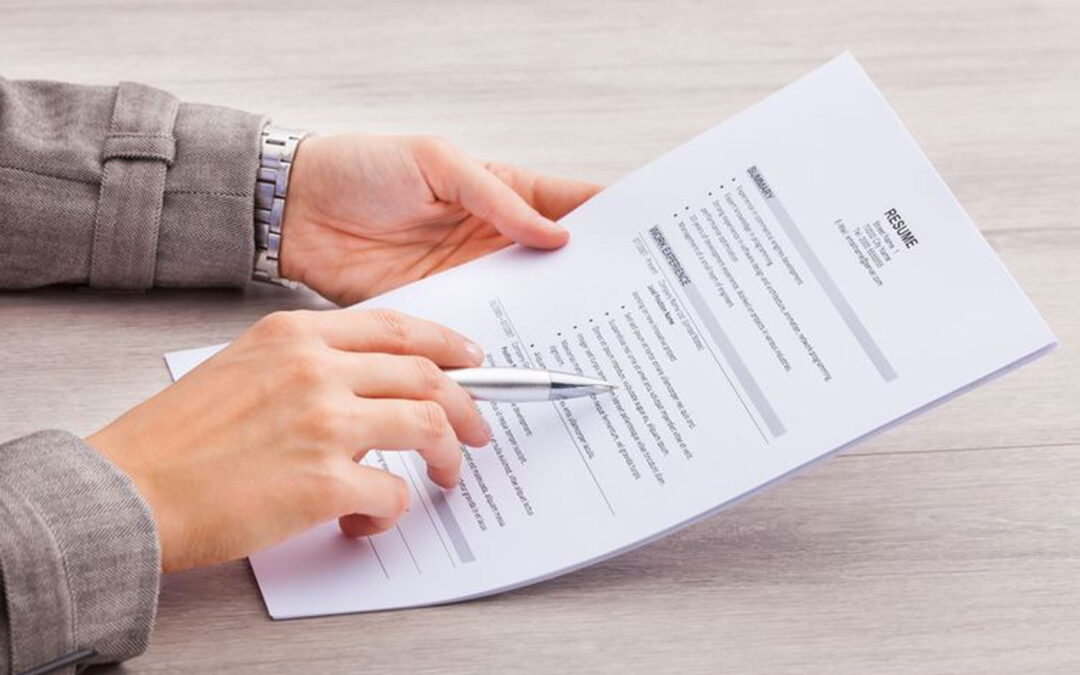 7 Things a Résumé Should Have to Get a Recruiter’s Attention in Six Seconds